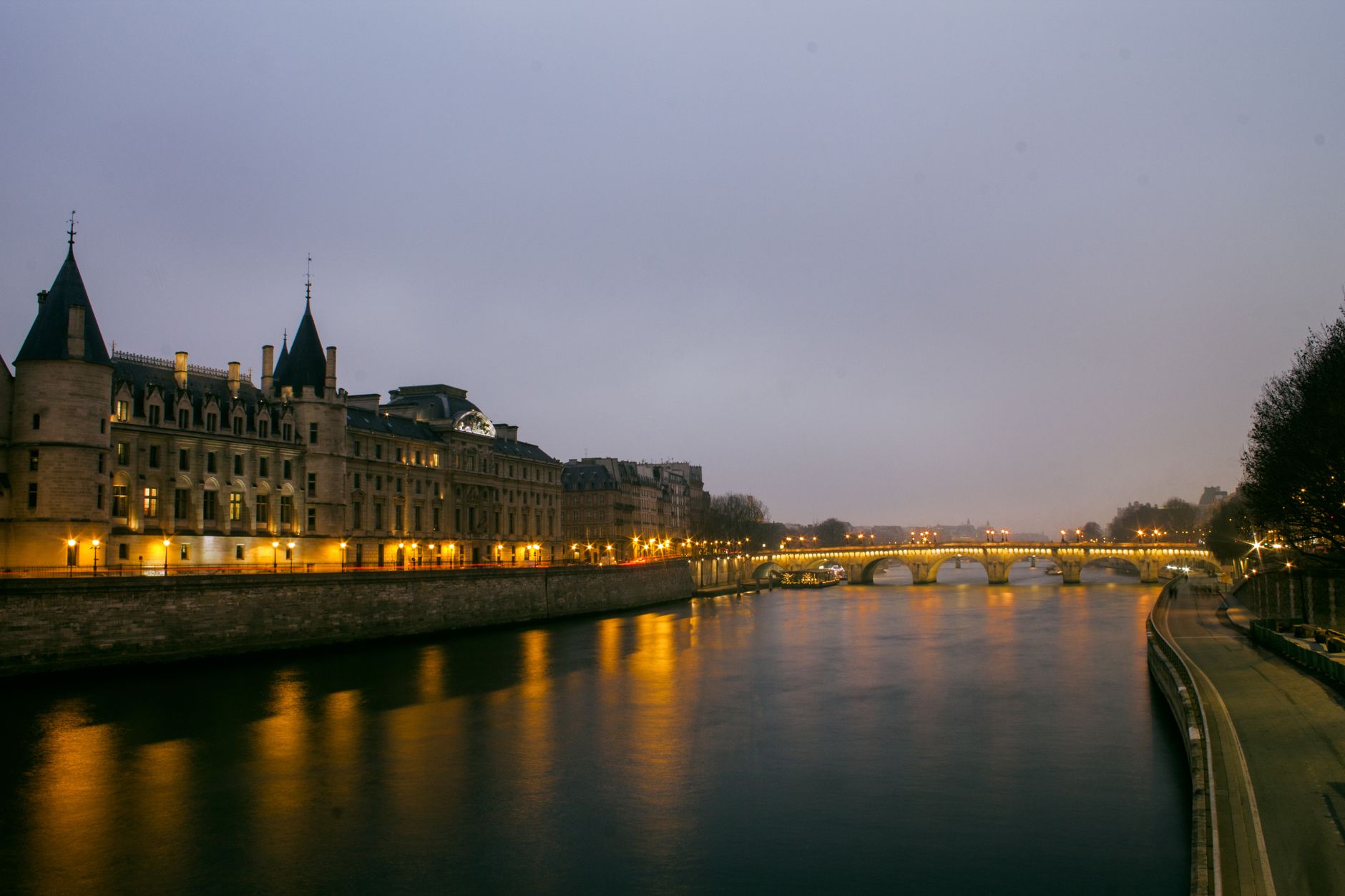 Depuis le Laboratoire sur les inégalités, pollution et réussite scolaire liées