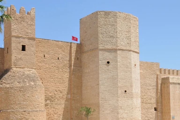 ribat de Monastir, murailles et tour vues de l'extérieur